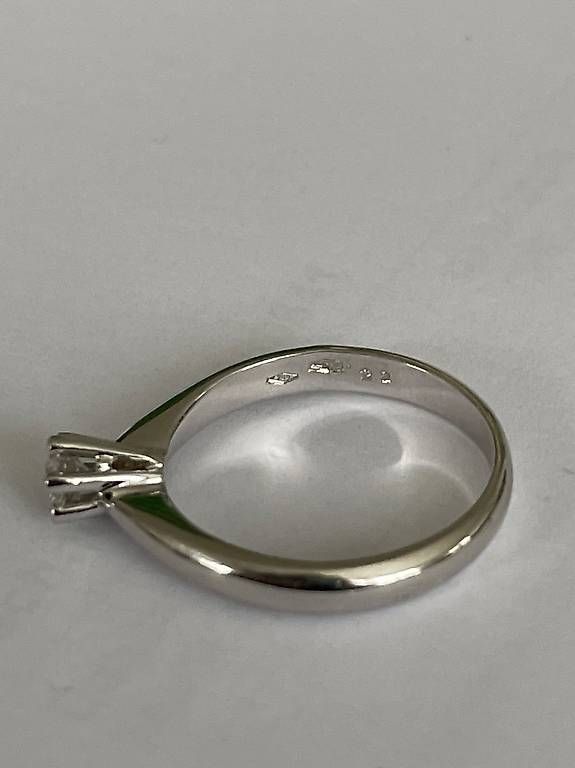 Anelli: 750 / 18 Karat WG Solitaire Brillantring – Nuovo (secondo la descrizione) da Niederweningen venduto da hus13 2