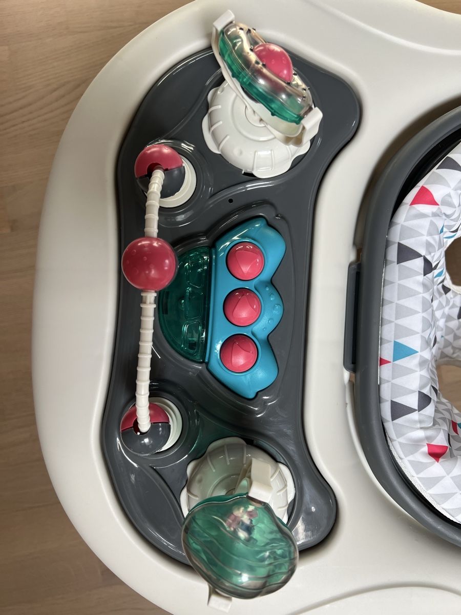 Gehhilfen: Baby Walker with Play Tray - Like New – Neu (gemäss Beschreibung) aus Zürich von nie_jz2q 3