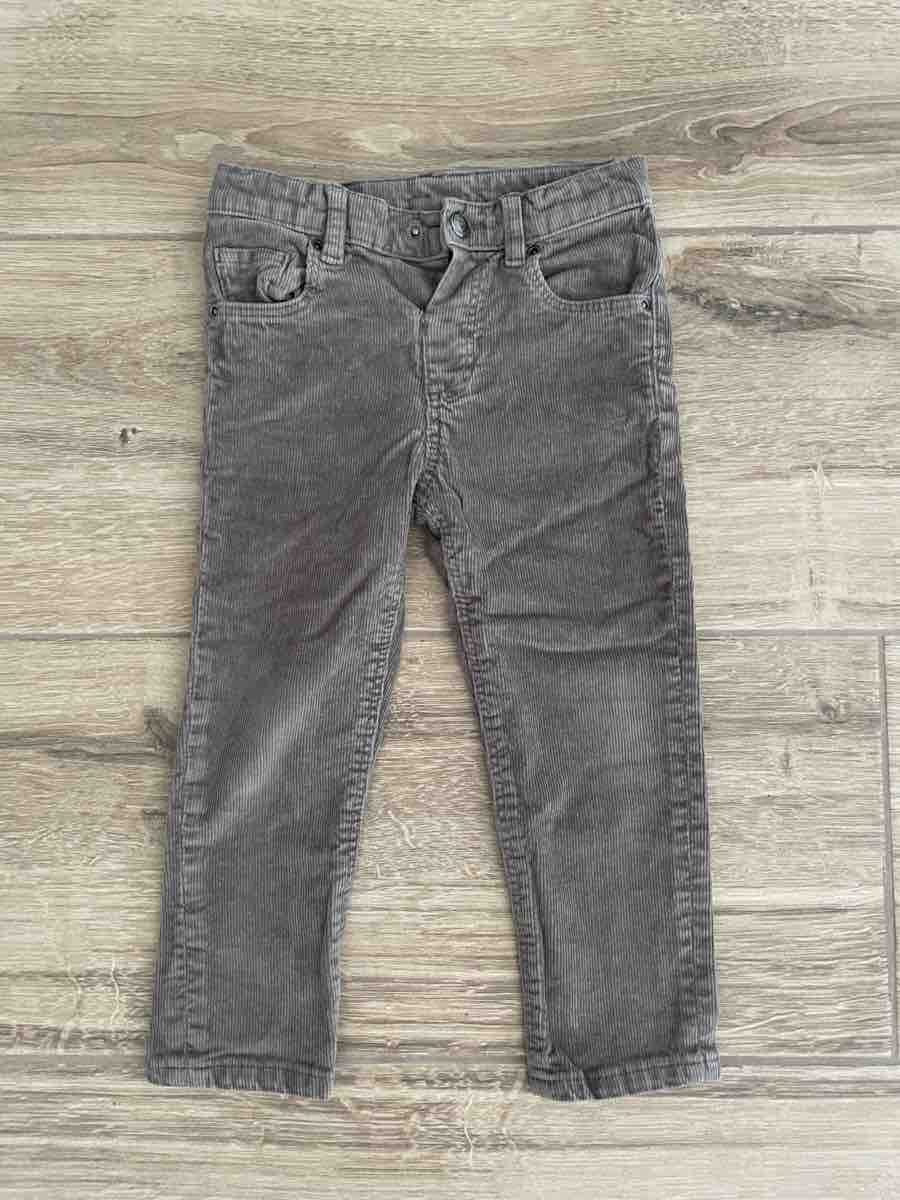 Zara Hosen: Kinder Cordhose Grösse 98 – Gebraucht aus Winterthur von NaNa24