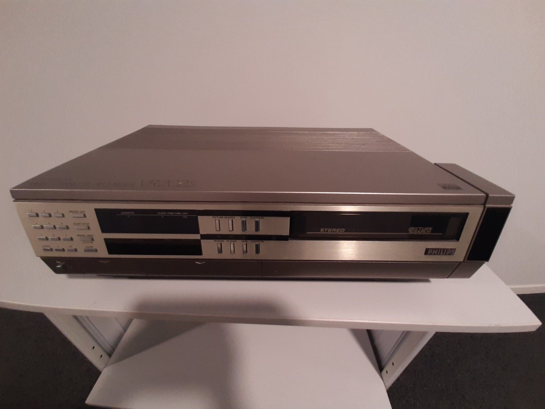 Aufnahmegeräte: Videorecorder Philips VR 2025/00 – Gebraucht aus Zürich von leo_6bbs