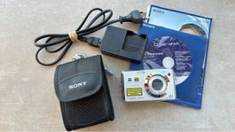 Sony Cyber-shot Digitalkamera silber 12.1 Megapixel