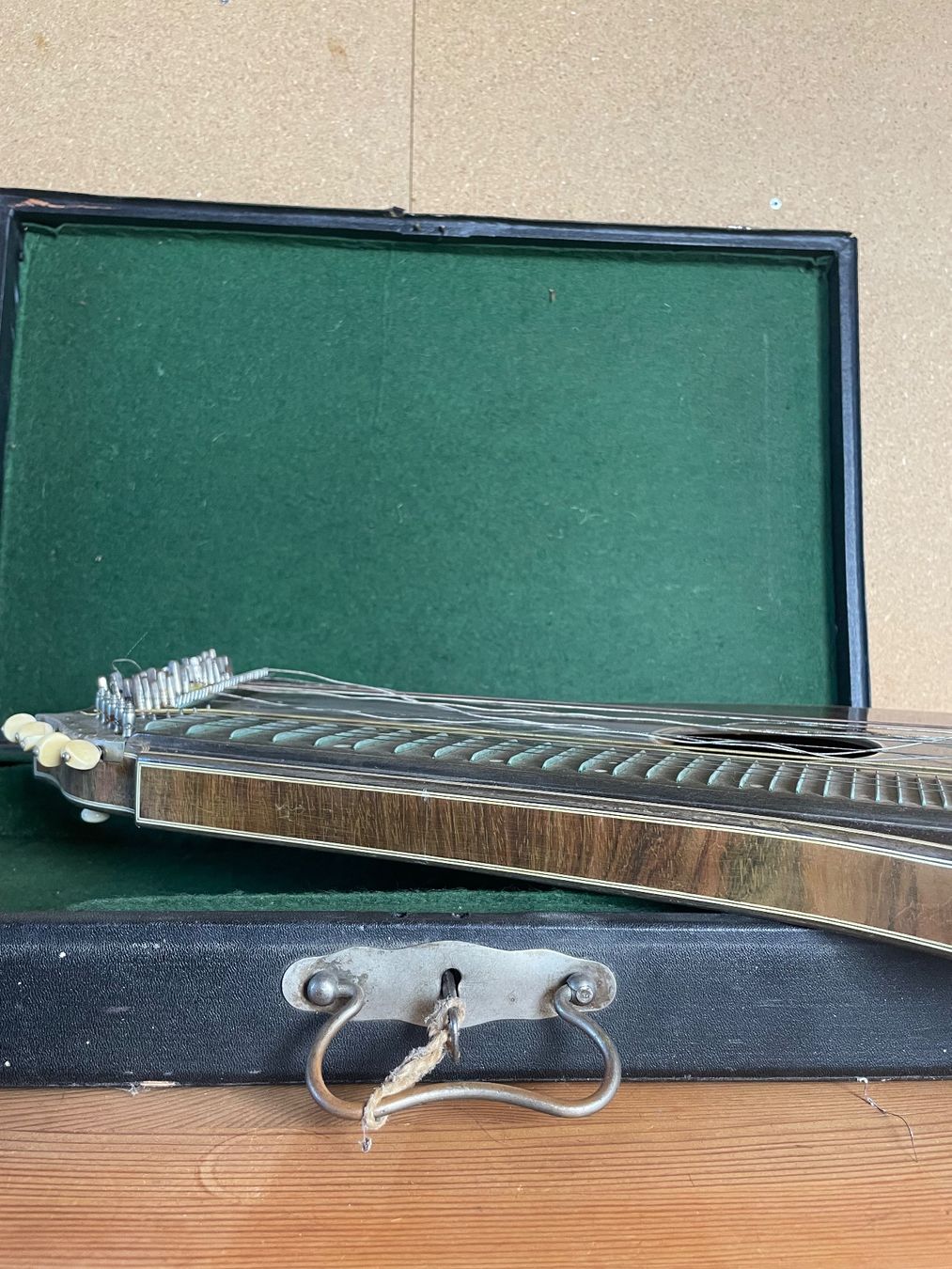 Musikinstrumente: Zither – Defekt aus Bern von respublica 4