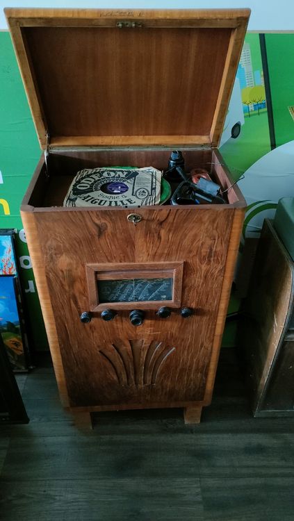 Tableau Déco Vinyl - Composition Rétro 3 Parties - Tourne-disque Et Disques Vinyle - 97 X 62 Cm - Prêt à Accrocher