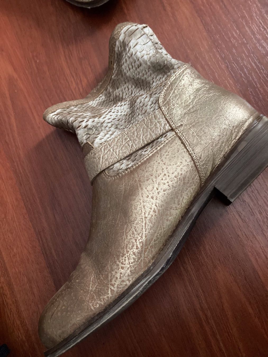 Scarpe da donna: Halbschuhe Leder gold – Nuovo (secondo la descrizione) da Unterseen venduto da amj_zz7j 1