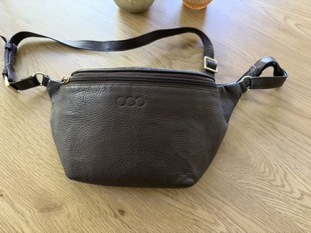Braune Leder Bauchtasche „Keine Schwester“
