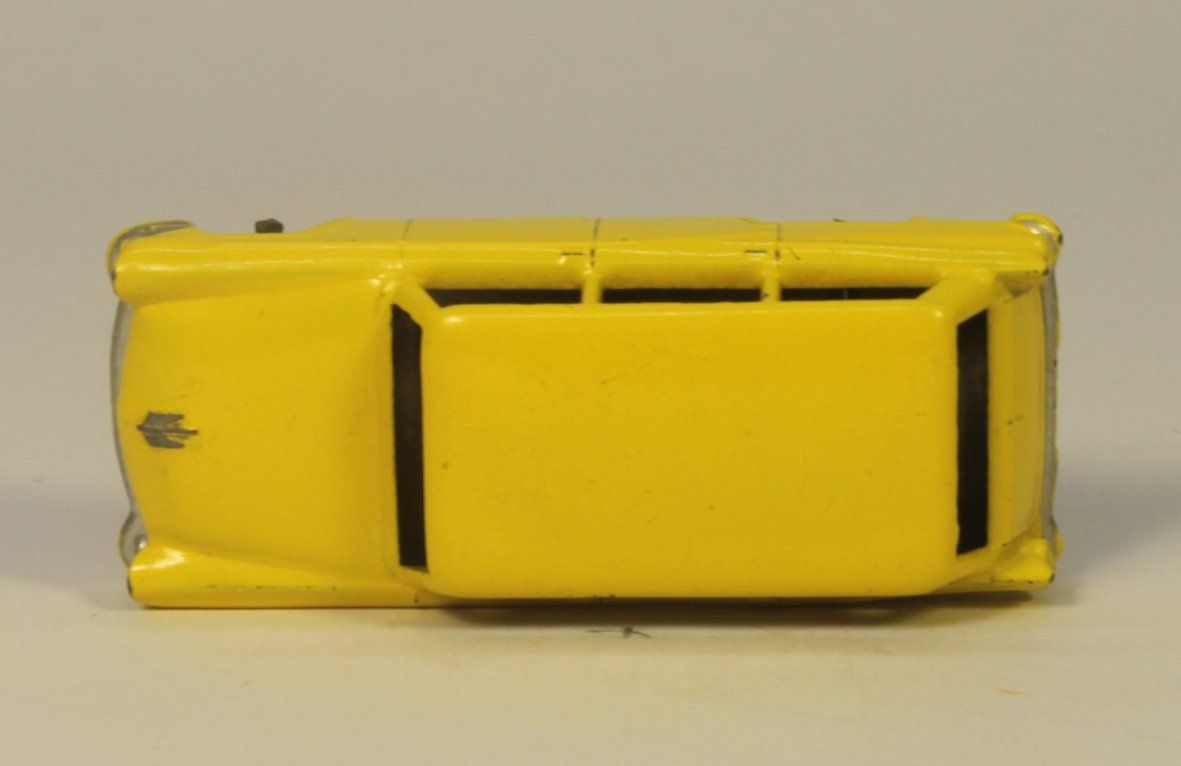 Matchbox Modellini d'auto: Matchbox Lesney 31A Ford Station Wagon – Usato da Zofingen venduto da Trukli58 4