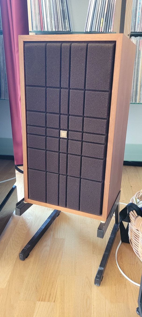 Revox Lautsprecher: Revox AX 4 - 3b - Lautsprecher inkl. Ständer – Gebraucht aus Gümligen von vinylsoundsgood 1