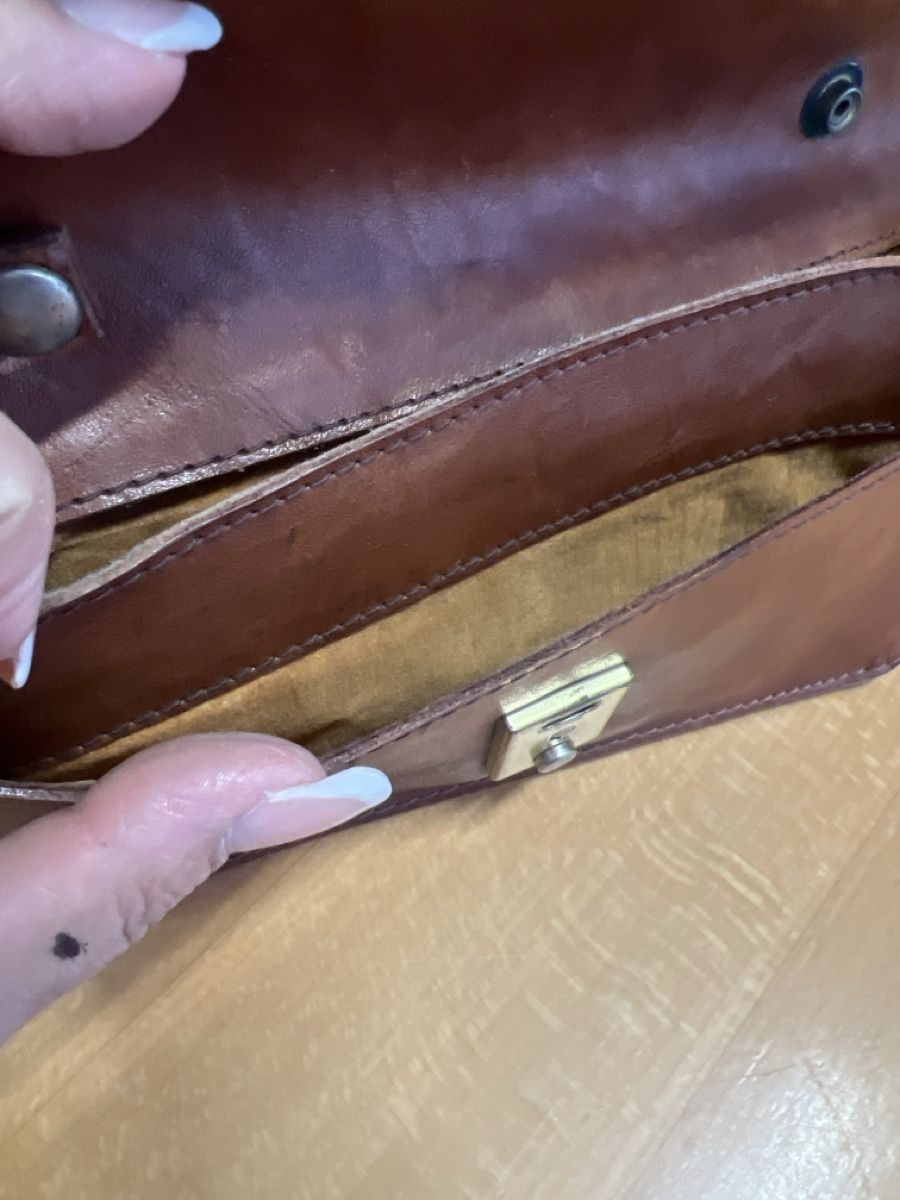 Taschen: Elegante braune Lederhandtasche – Gebraucht aus Rorschach von TrendyDeals 6