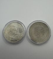 2 pièces commémoratives anglaises