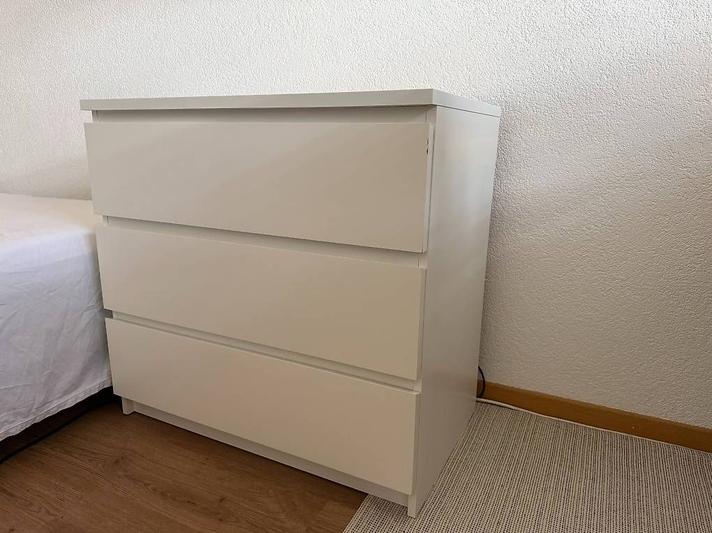 Ikea Cassettiere: Commode IKEA Malm, 3 tiroirs – Usato da La Chaux-de-Fonds venduto da lar_w5pw 1