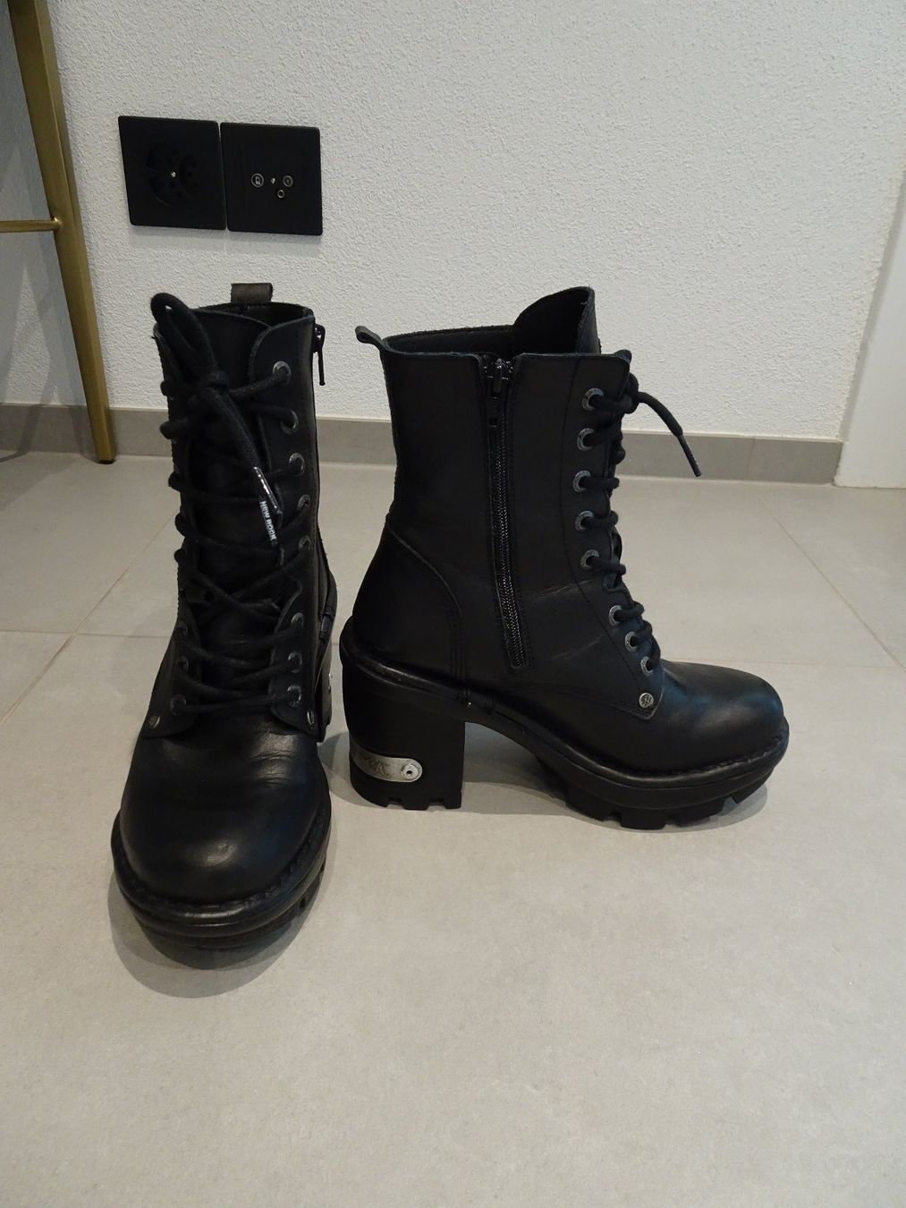 New Rock Scarpe da donna: New Rock Stiefel – Usato da Bern venduto da Maronn