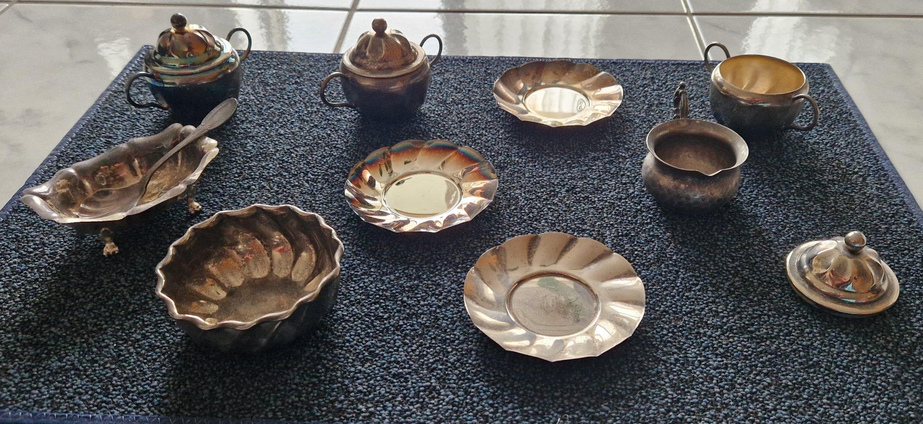 Set di tavolo e panche: Versilberte Vintage-Teile – Nuovo (secondo la descrizione) da Heimberg venduto da Msunny 2
