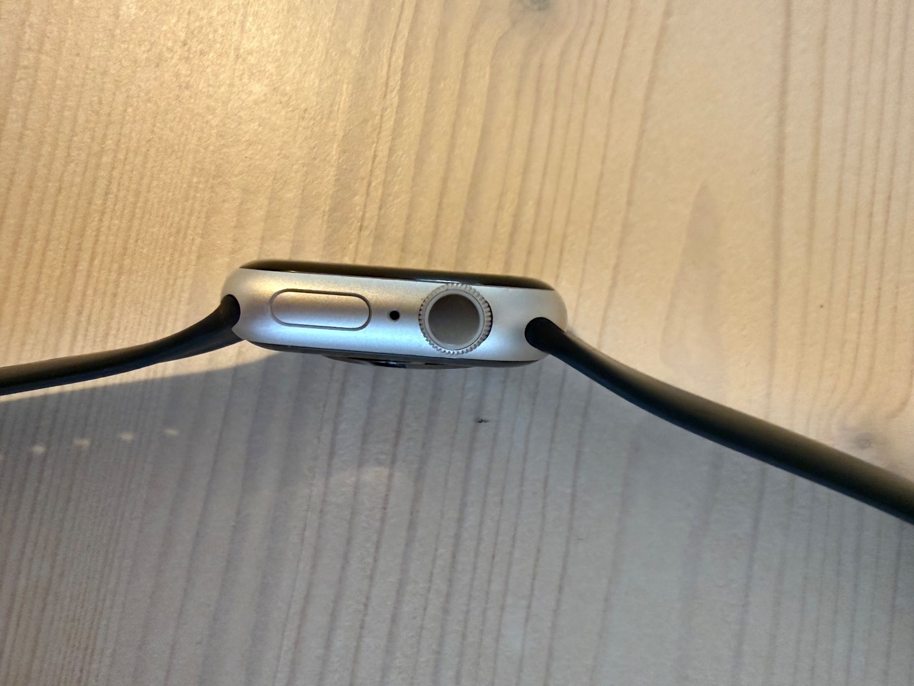 Apple Smartwatch: Apple Watch Series 9 GPS – Usato da Davos Platz venduto da sam_xr2v 3