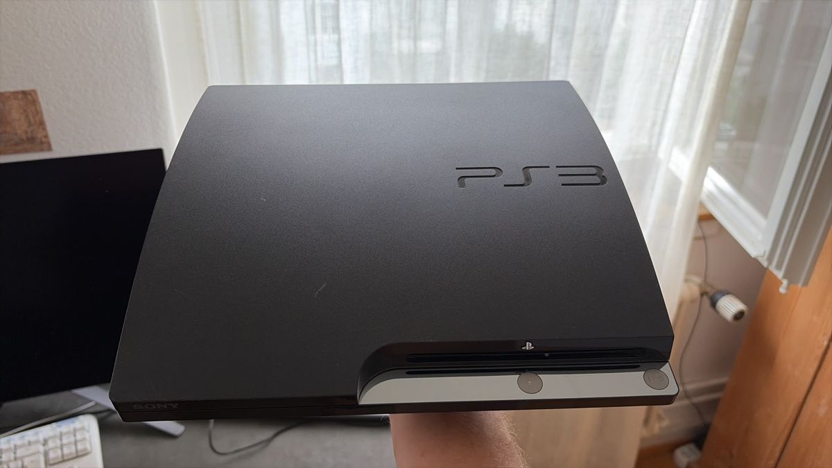Sony Konsolen: PS3 Slim – Gebraucht aus Zürich von BasilM1001