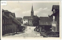 Müswangen LU - Dorfpartie mit Kirche
