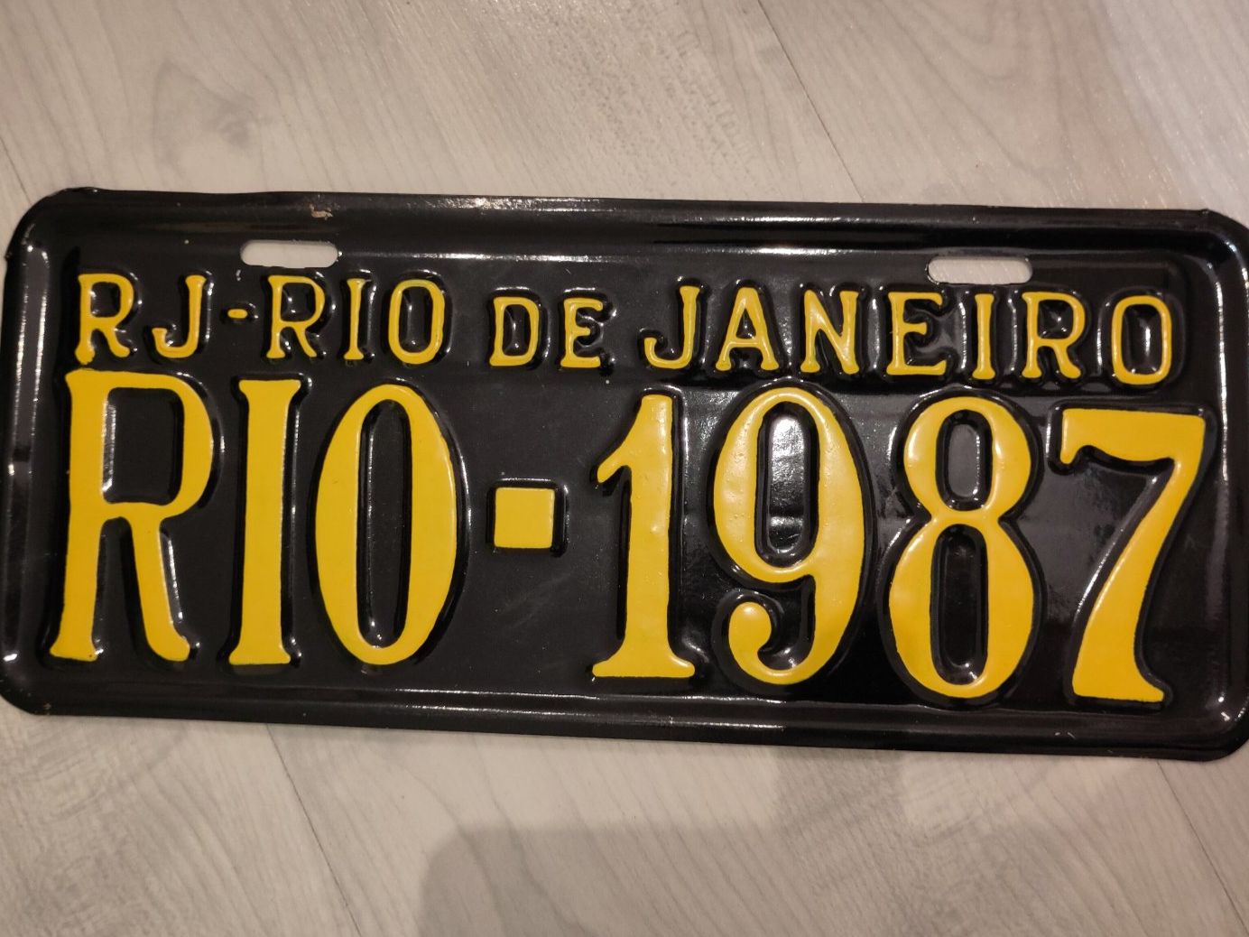 Insegne: Nummerschild Rio De Janeiro 1987 – Usato da Weesen venduto da Roge2