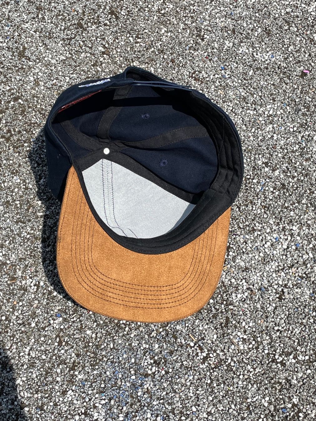 Copricapi, berretti & cappellini: Monkey Lures Cap Leather Visor – Usato da Zürich venduto da le_souk 4
