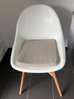 6 Stk. weisse IKEA Esszimmer-Stühle inkl. Sitzkissen