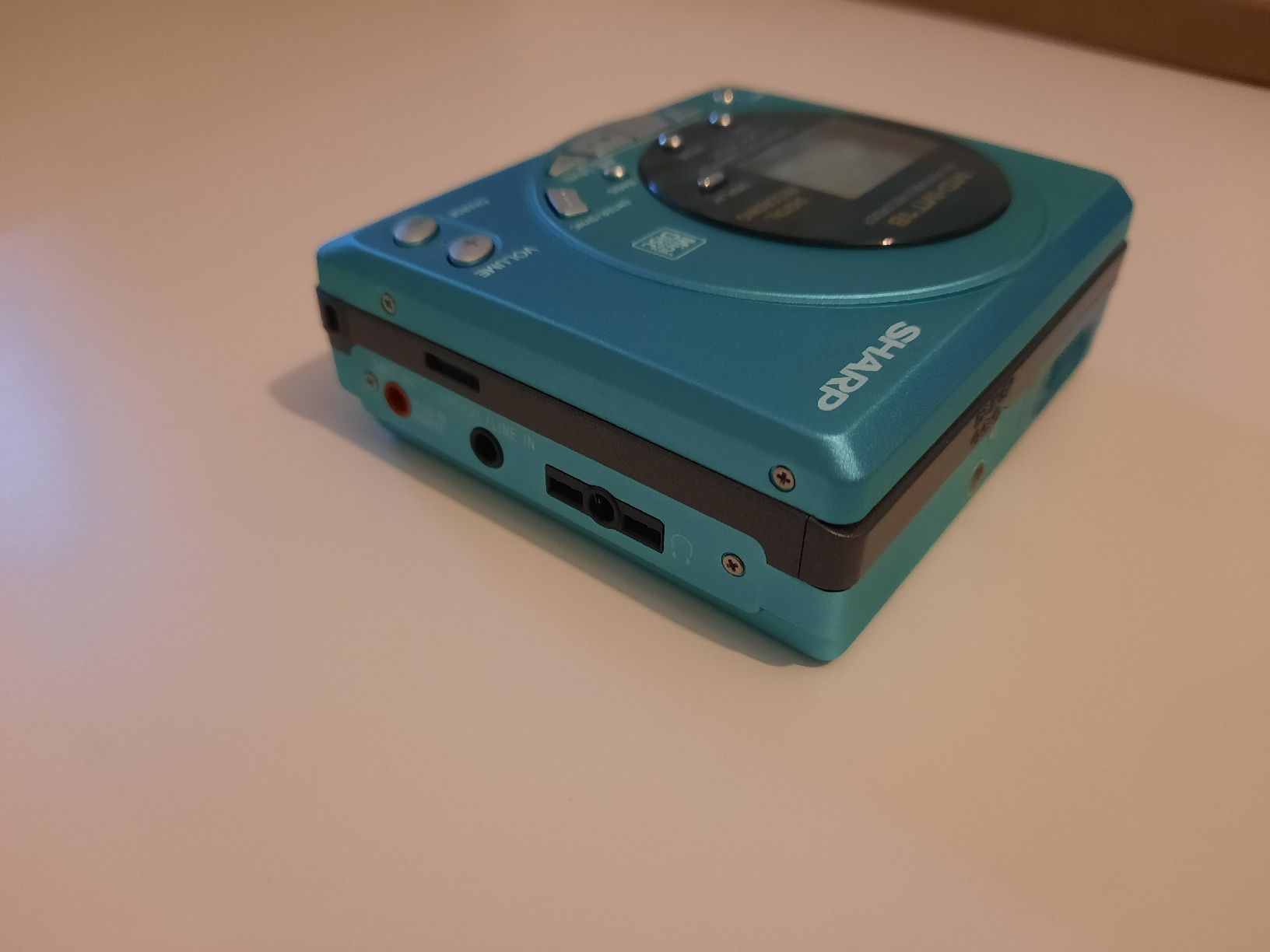 Sharp Tragbarer Mediaplayer: Sharp MD-MT18 MD Recorder tragbar – Gebraucht aus Münchenstein von 2DGames 3