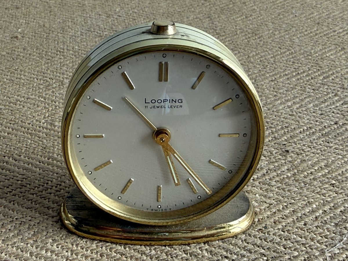 Looping Wecker: Vintage LOOPING Wecker Mid-Century – Gebraucht aus Konolfingen von petzipetz
