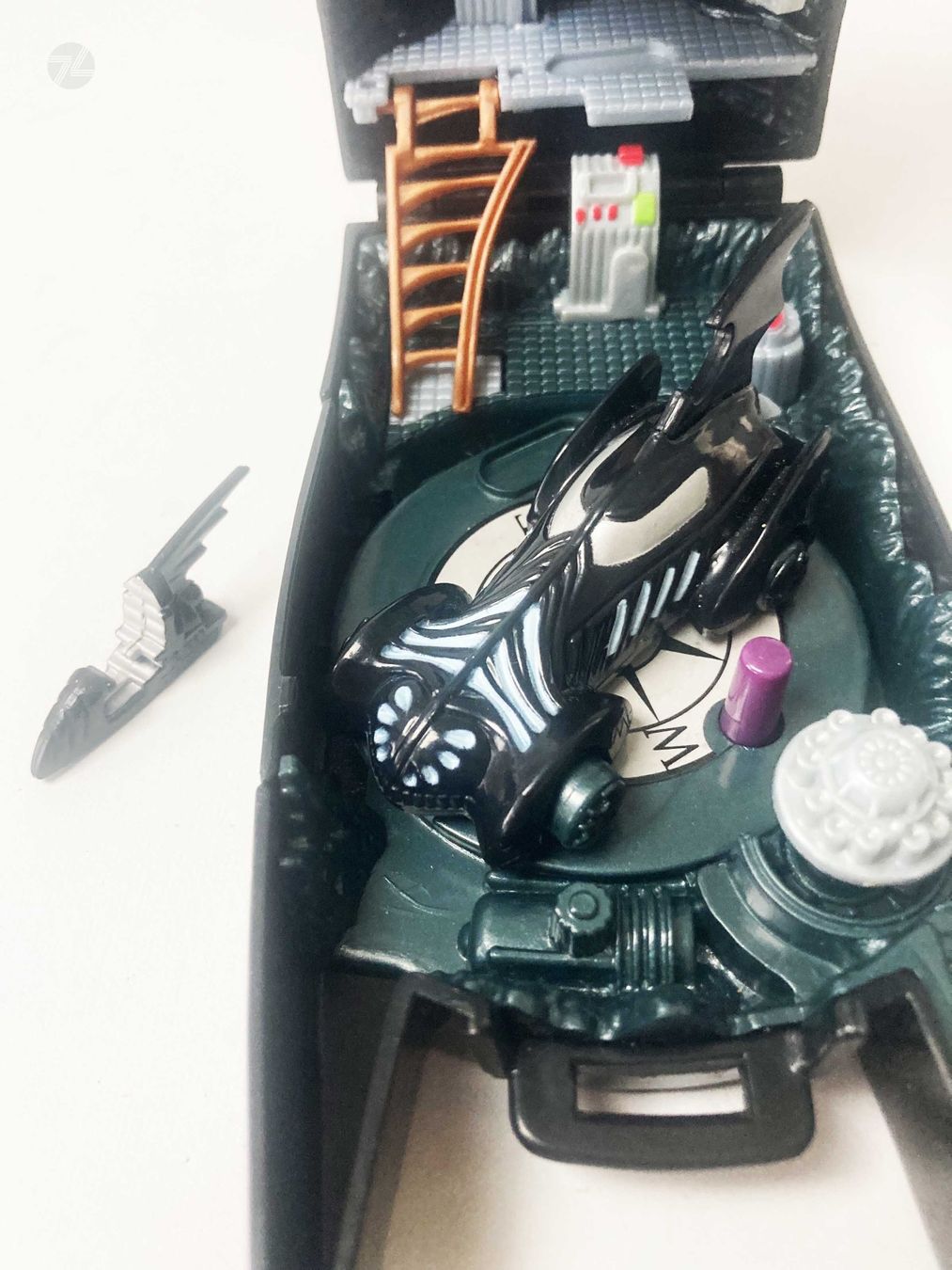 Statuette: Batman Batcave Micro D.C. Comics 1995 Vintage 90s – Usato da Wetzikon ZH venduto da cyan74 2