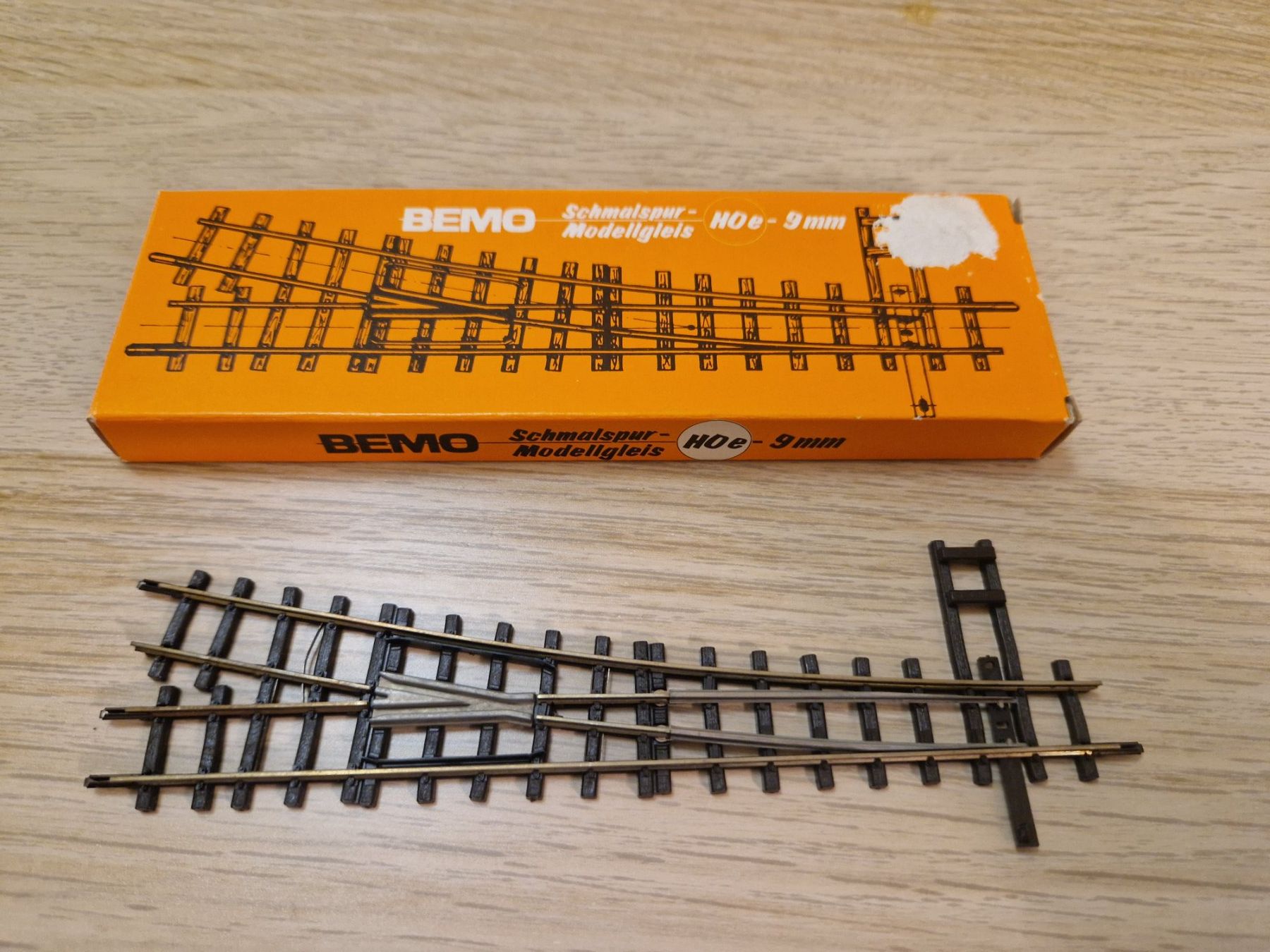 Bemo Modellini di ferrovie: Bemo 4010 weiche rechts H0e – Usato da St-Aubin-Sauges venduto da tantome 1