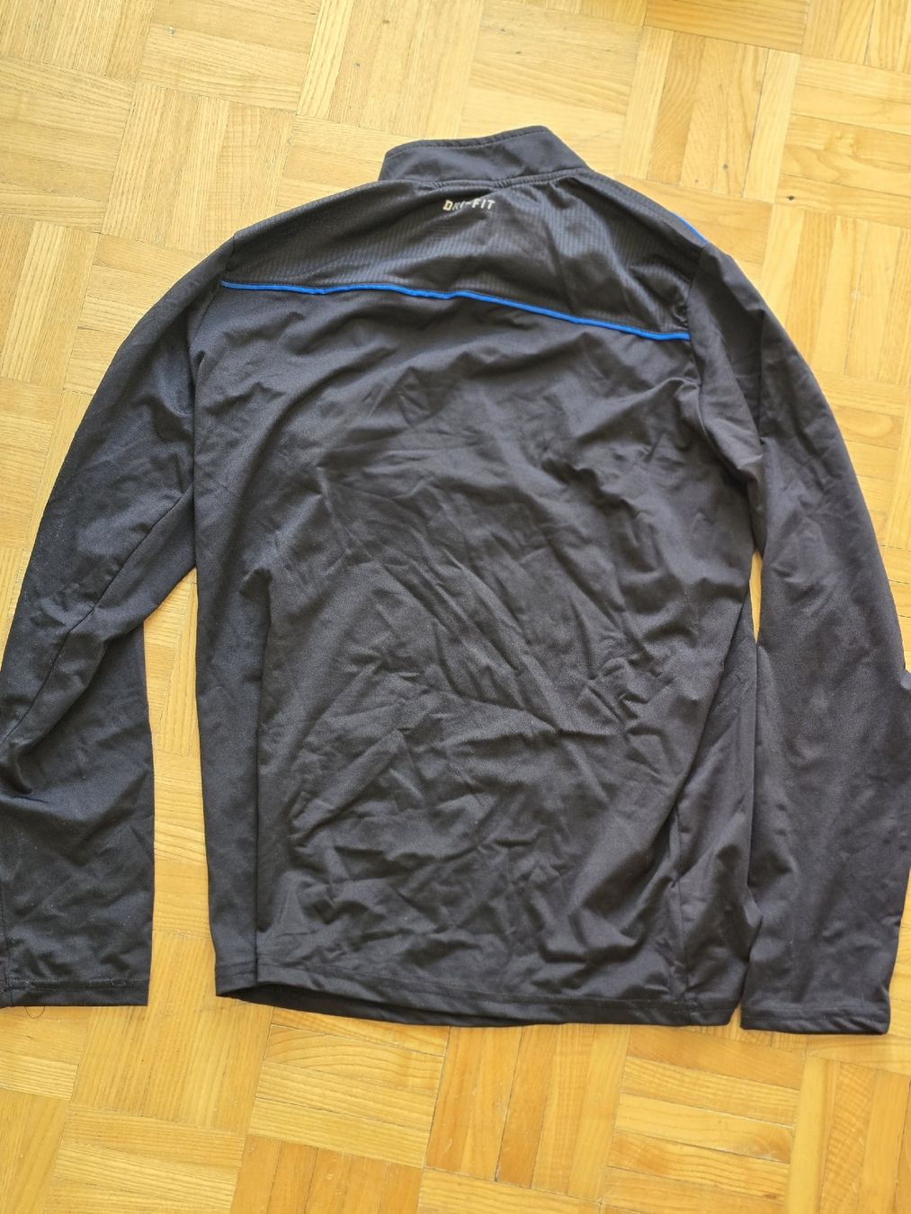 Nike T-shirt: Herrn sportlichen Nike Gr L – Usato da Olten venduto da Tombik 1