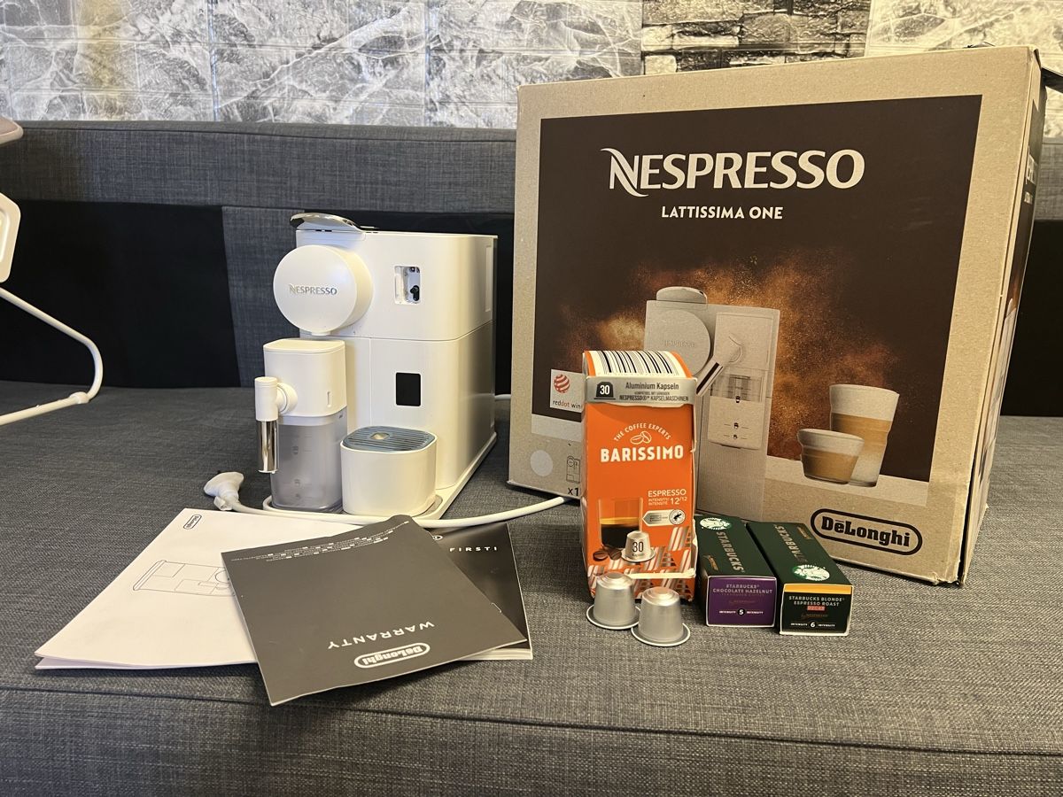 Nespresso Macchine per caffè & Macchine per espresso: Nespresso Kaffeemaschine – Usato da Veltheim AG venduto da Nadine_VS