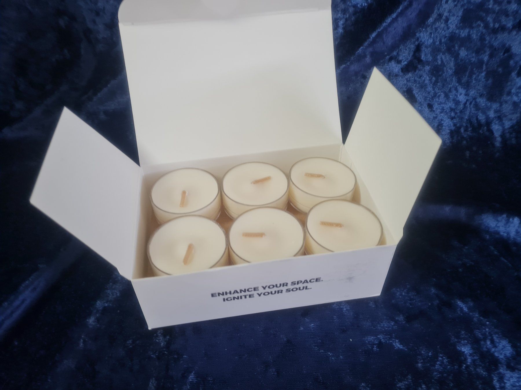 Partylite Candele: PartyLite - 12 Teelichter White Rose – Nuovo e nell'imballaggio originale da Othmarsingen venduto da Kleibai