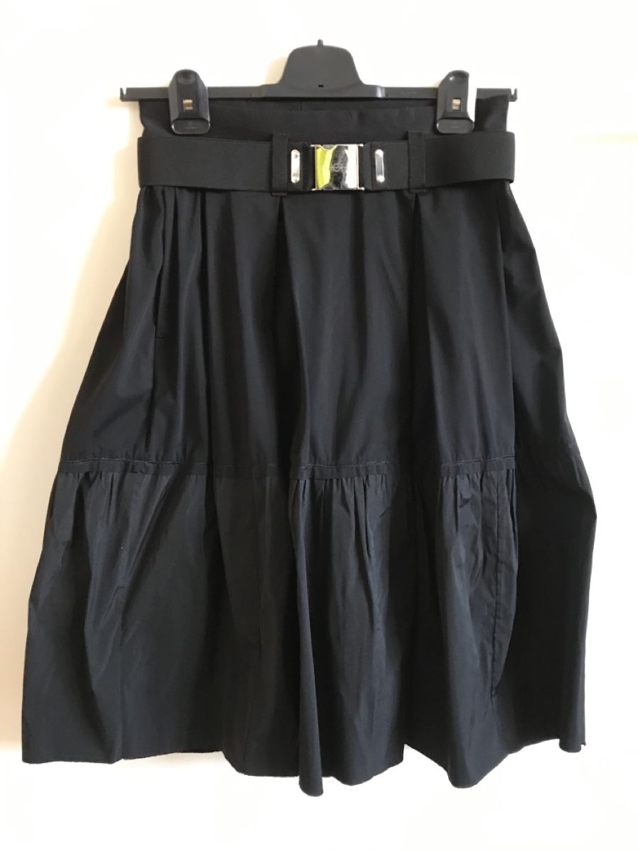 Gonne: Jupe noire HIGH Tech, taille 38, forme tulipe – Usato da Morges venduto da sandy069