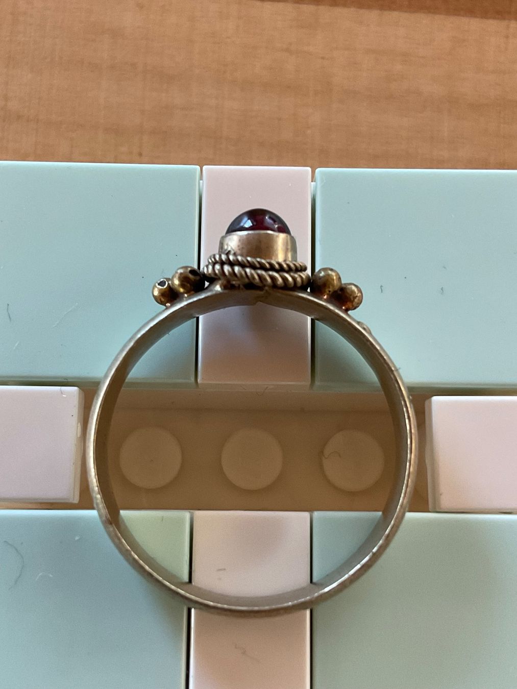 Anelli: Fingerring mit Granat / Gr. 58 – Usato da Rümlang venduto da Sambas19 1