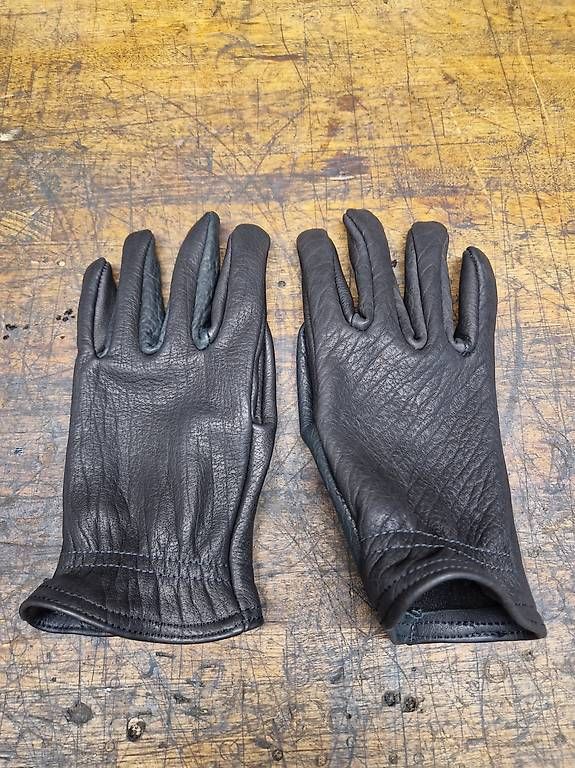 Guanti & manicotti: Motorradhandschuhe (Made in US) – Usato da Netstal venduto da TheScherrer 2