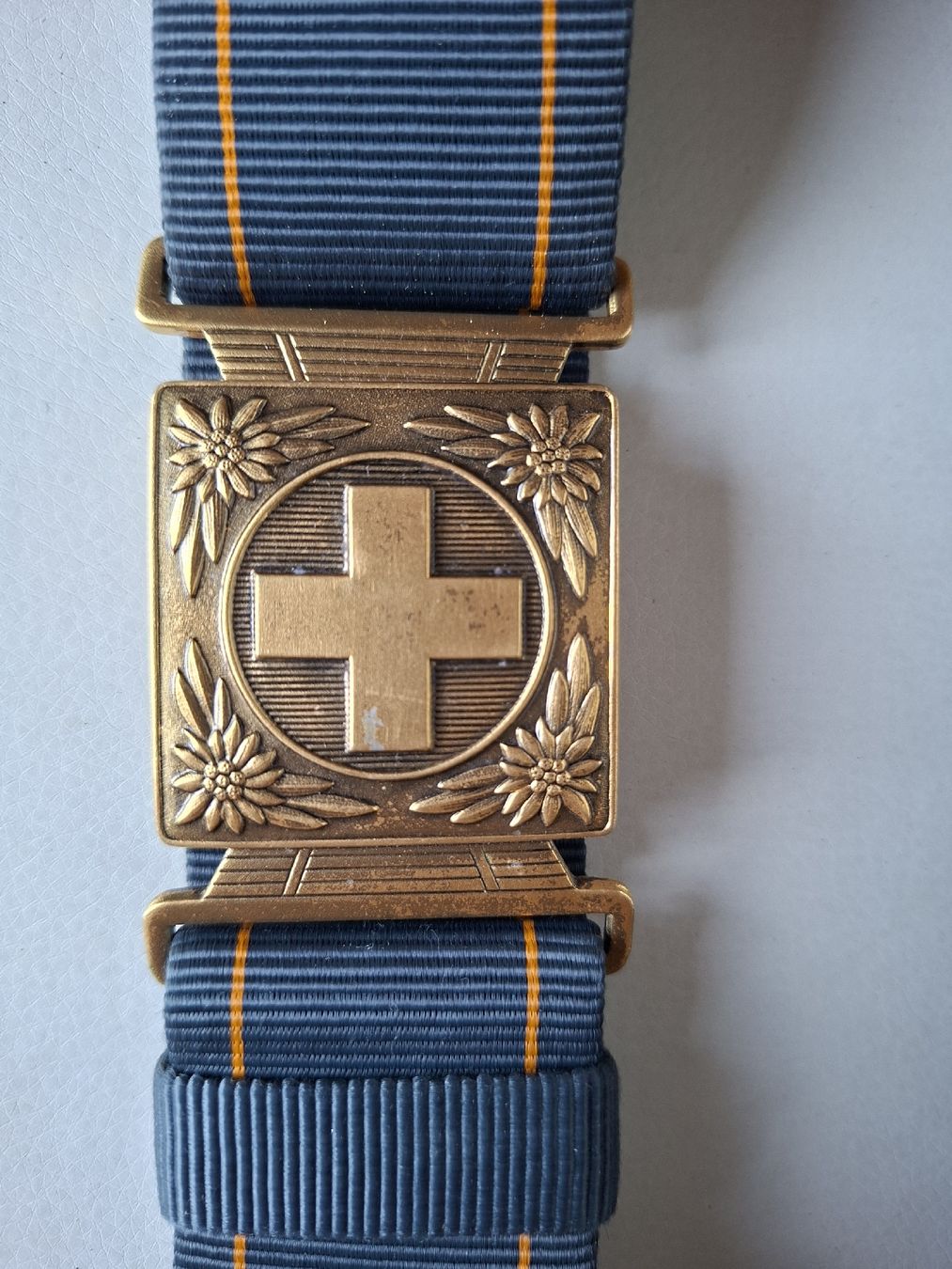 Schweizer Armee Uniformi: Schweizer Armee Militär Uniform Offiziers Gurt – Usato da Schwanden Sigrisw venduto da len_9yqg 1