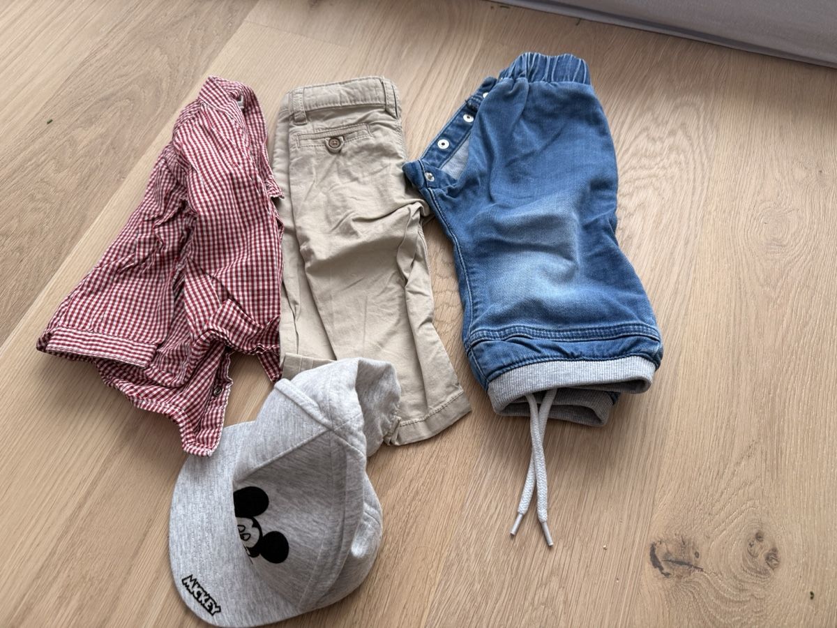 Lotti & Set di vestiti: Kleiderpaket Gr. 80 – Usato da Pfäffikon ZH venduto da Mado131019