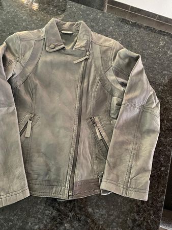 Damen Lederjacke grau Grösse M guter Zustand