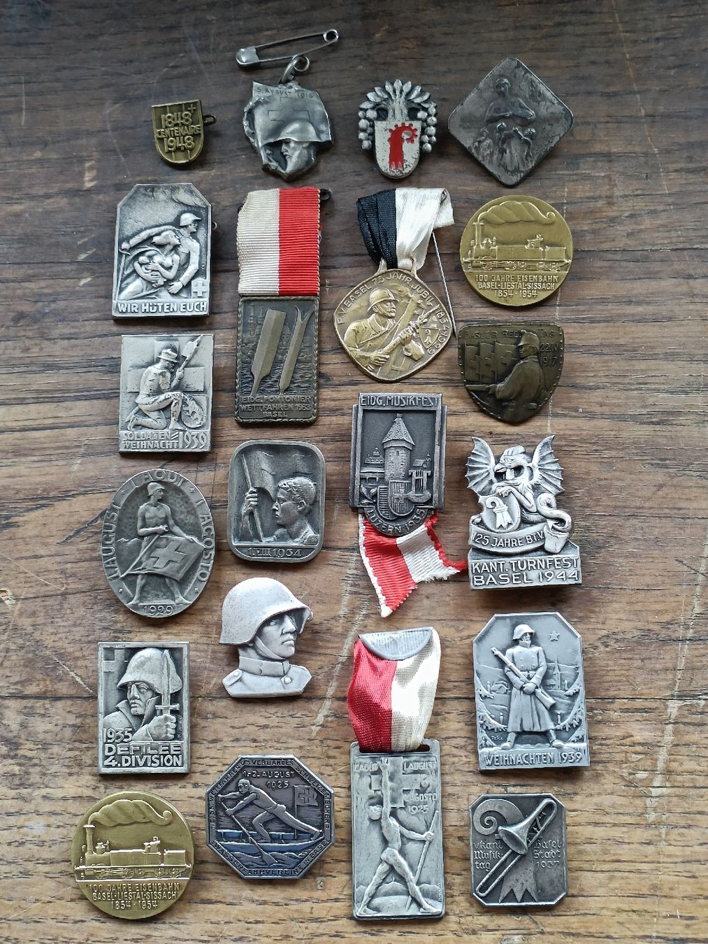 Placchette & Badge: Lot alte Abzeichen Schweiz – Usato da Brugg AG venduto da Ente015