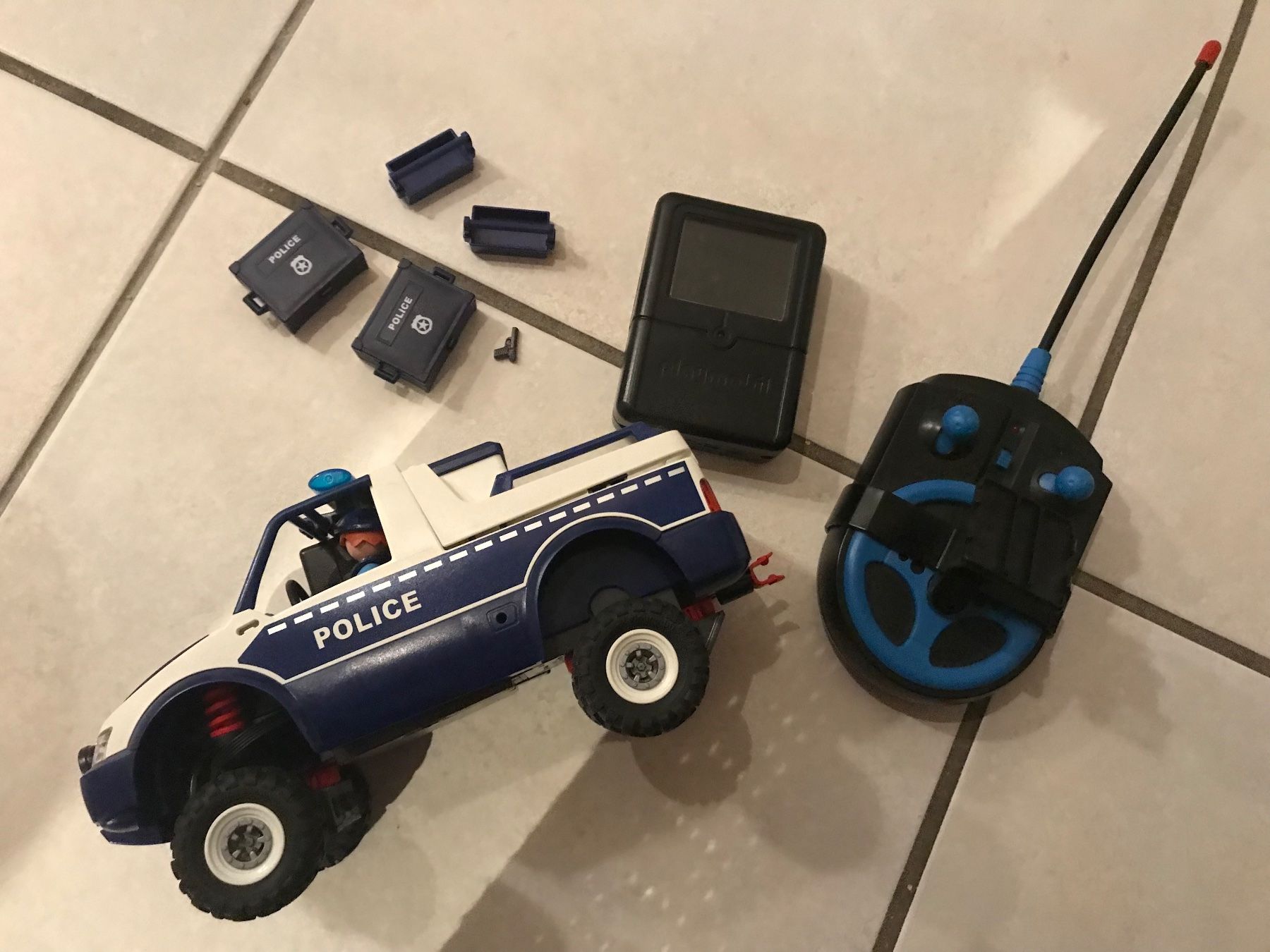 Playmobil Spielzeuge: City Action Playmobil Polizei 5528 – Gebraucht aus Grüningen von kleiderstar 4