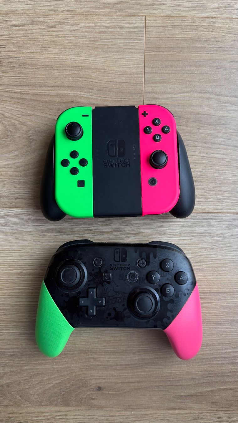 Nintendo Konsolen: Nintendo Switch OLED avec accessoires – Gebraucht aus Marin-Epagnier von Nunop 4