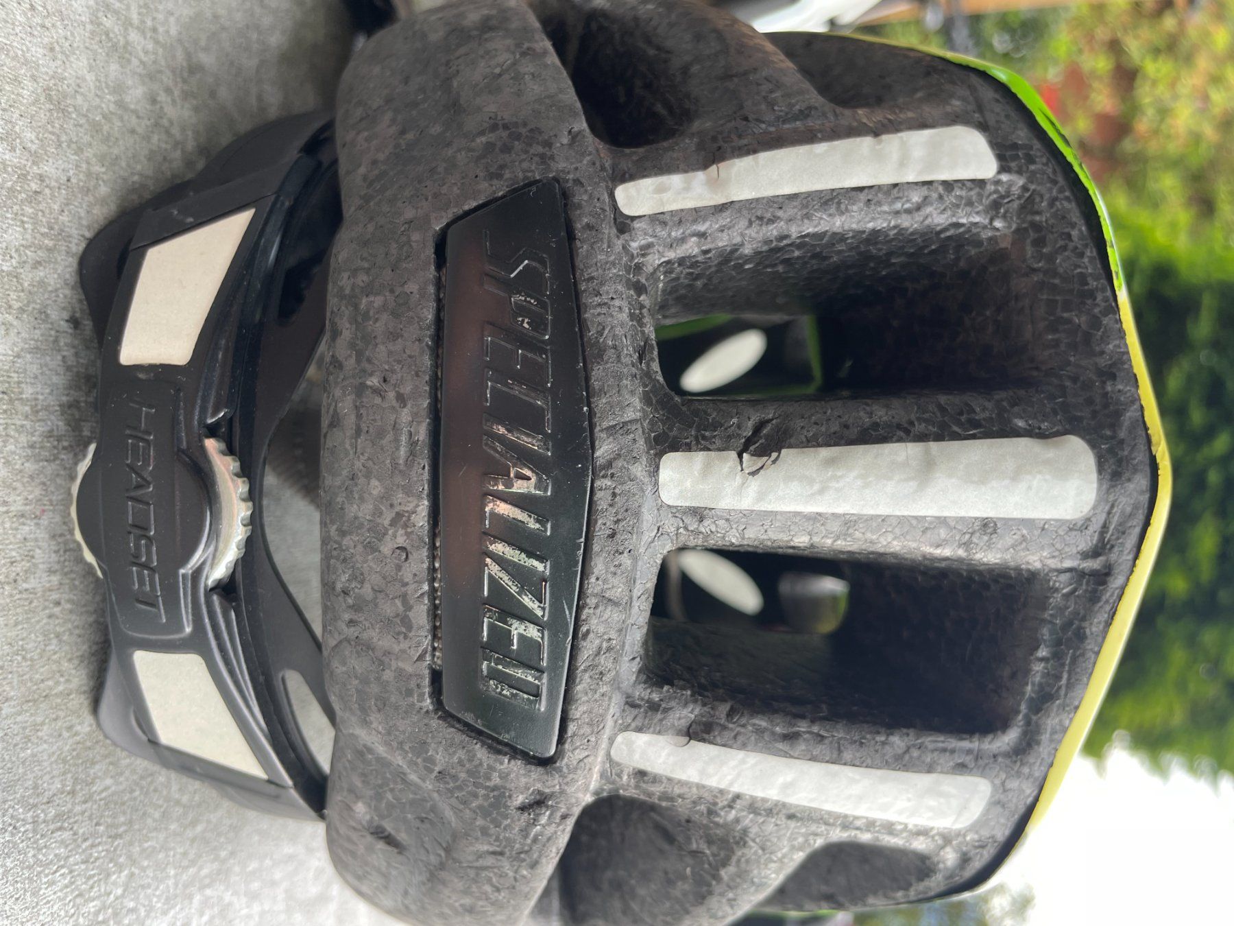 Specialized Caschi: Kindervelohelm Specialized – Usato da Wilen (Sarnen) venduto da alpvester 1