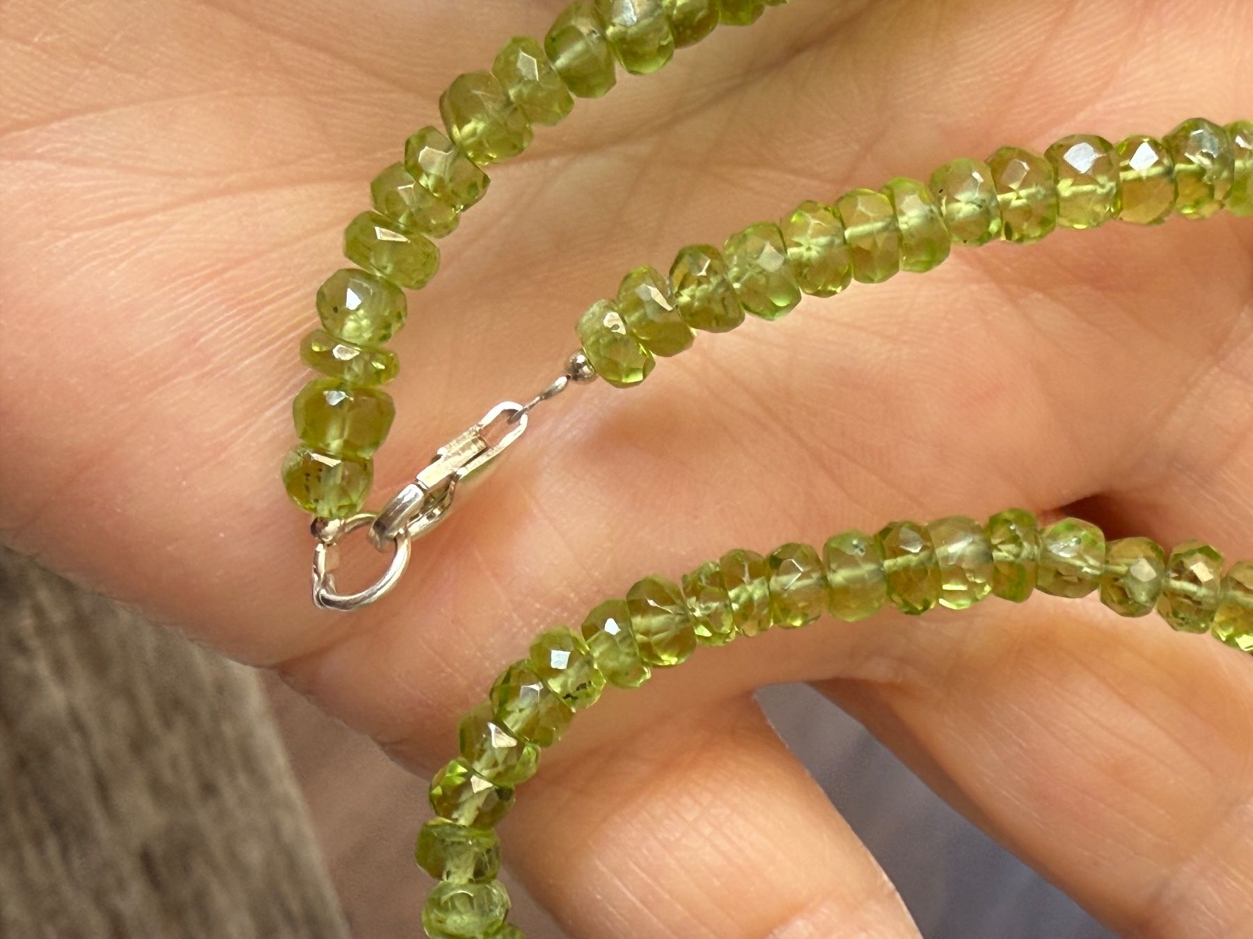 Catenine: Elegante Peridot Halskette, facettiert – Nuovo e nell'imballaggio originale da Ebikon venduto da elischka 7