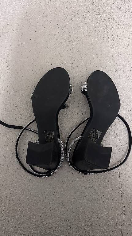 Scarpe da donna: Schwarze Sandalen mit Glitzer - neu – Nuovo e nell'imballaggio originale da Schlieren venduto da _lgv 2