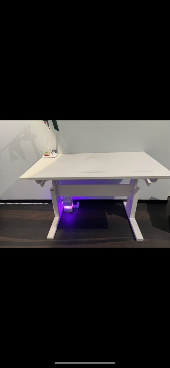 Bureaux: Lifetime white adjustable writing desk – D'occasion à Rüschlikon par ant_5v7g 8