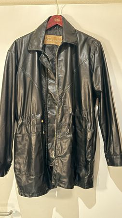 Schwarze Damenlederjacke „ Vera Pelle“ Grösse: L