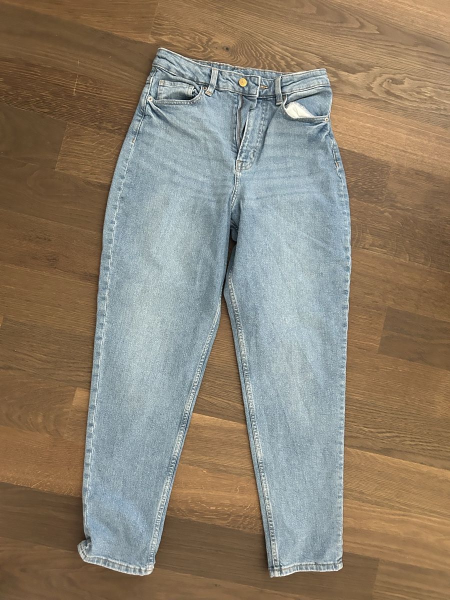 H&M Jeans: H&M divided jeans light blue size 38 – Nuovo (secondo la descrizione) da Epalinges venduto da kat_lyp6