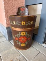 Rustikaler Holzeimer/Schirmständer dekorativ bemalt