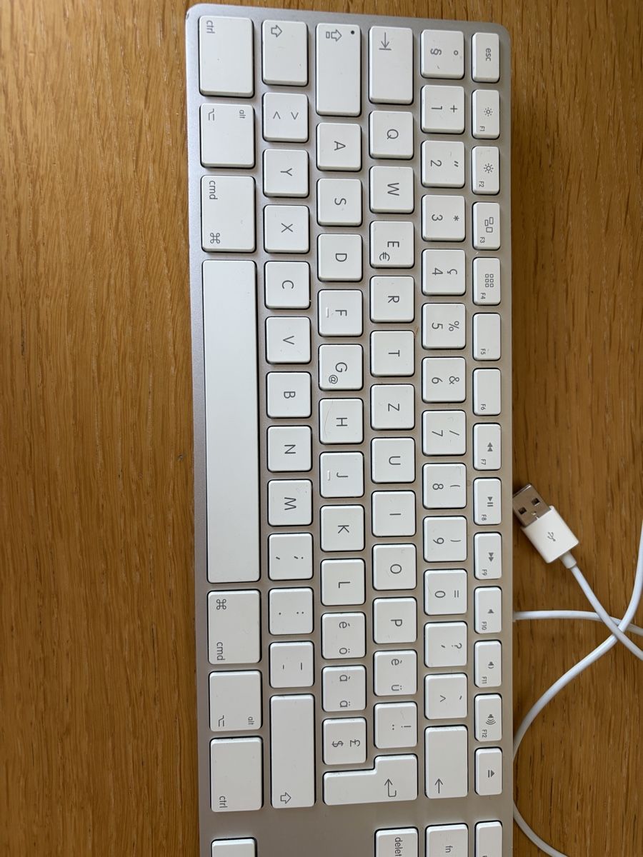 Apple Tastaturen: Apple Magic Keyboard with Numeric Keypad – Gebraucht aus Zürich von Abu95 3