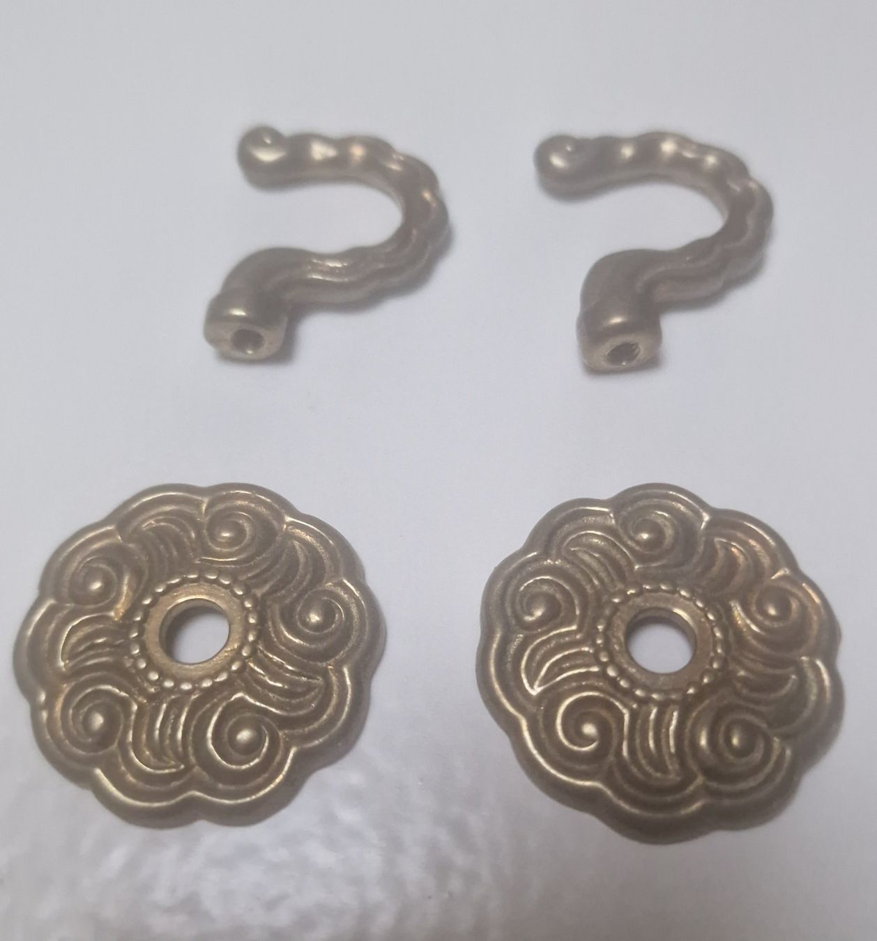 Quincaillerie: 2 antike Messinghaken – Neuf (Voir description) à Winterthur par Mmondeo 2
