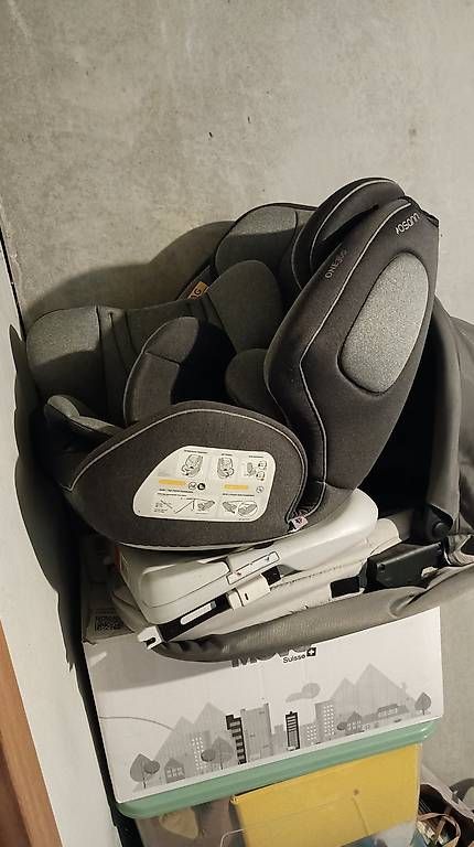 Poussette: A donner, poussette, siège auto, sac a dos, etc – D'occasion à Porsel par mat_dch9 3