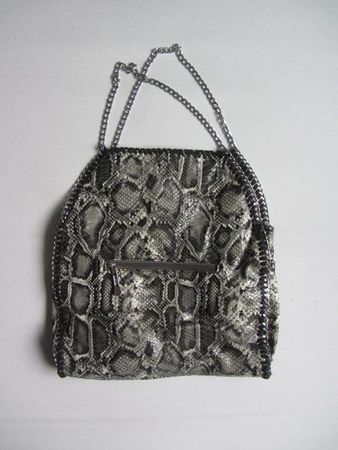 Handtasche in Schlangenoptik