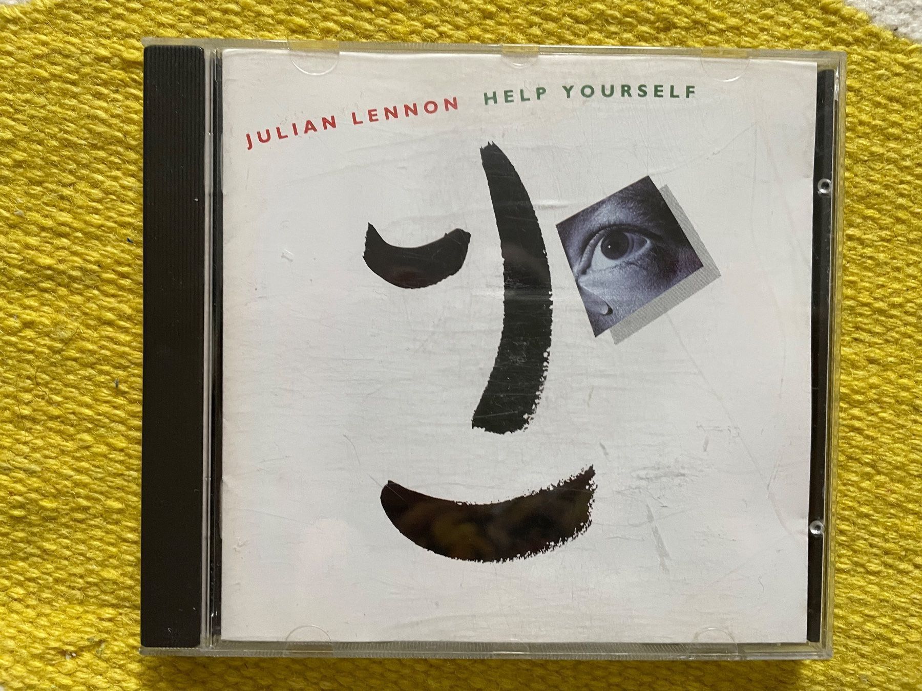 CD: JULIAN LENNON BEATLES-HELP YOURSELF – Usato da Rorschacherberg venduto da CD-Roli